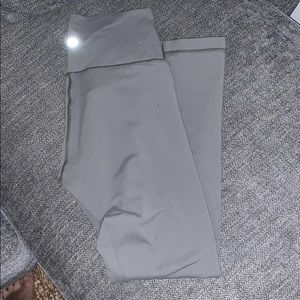 AUTHENTIC GRAY LULUEMON LEGGINGS